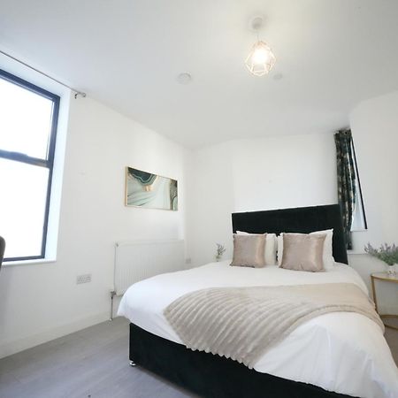Ealing Broadway Great Stay 7-Minute Walk From The Underground Eksteriør bilde