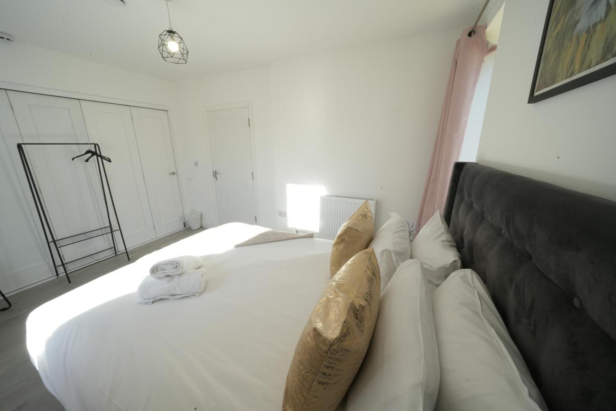 Ealing Broadway Great Stay 7-Minute Walk From The Underground Eksteriør bilde